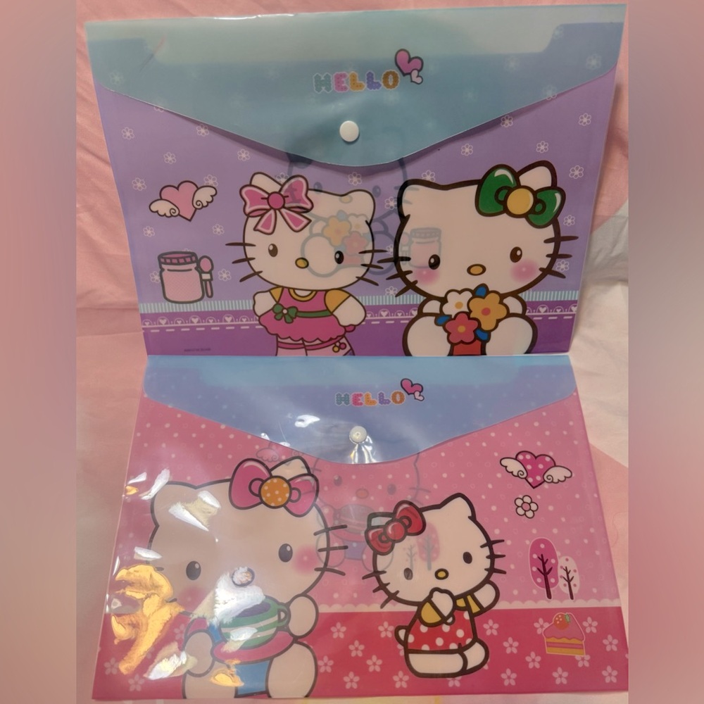 🆕 Hello Kitty Document Folders